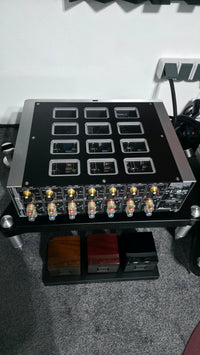NAD Masters M28 – 7-Kanal High-End Referenz-Endstufe (Ausstellungsstück / Vorführware)